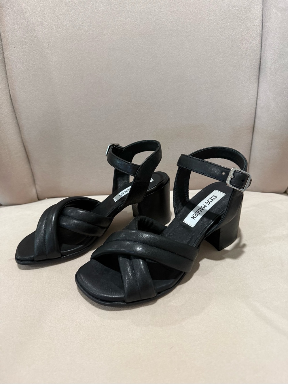 Steve Madden Josephina Black Leather Block Heel Sandals Size 6